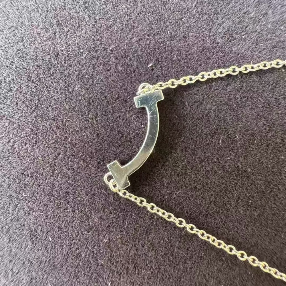 Tiffany&Co. classic smile necklace - Picture 2 of 5